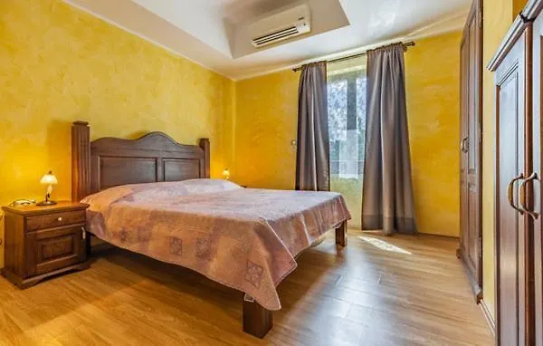 Villa & Ferienwohnung Rosa Stari Pazin 0*,  크로아티아